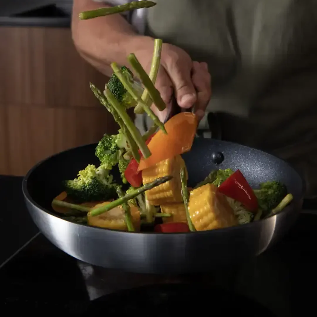 Emura Non-Stick Pan - Image 4